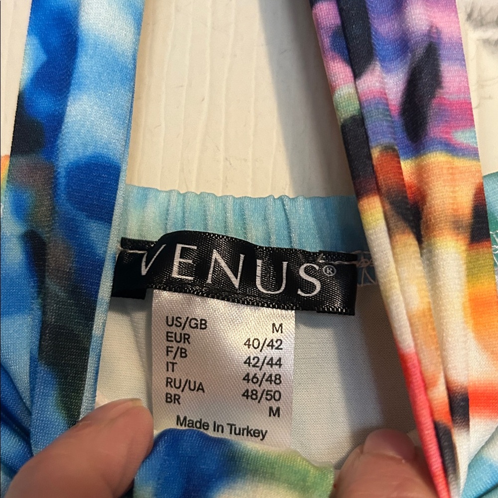 Venus halter multi-colored abstract animal print Maxi Dress Size Medium - Picture 4 of 7